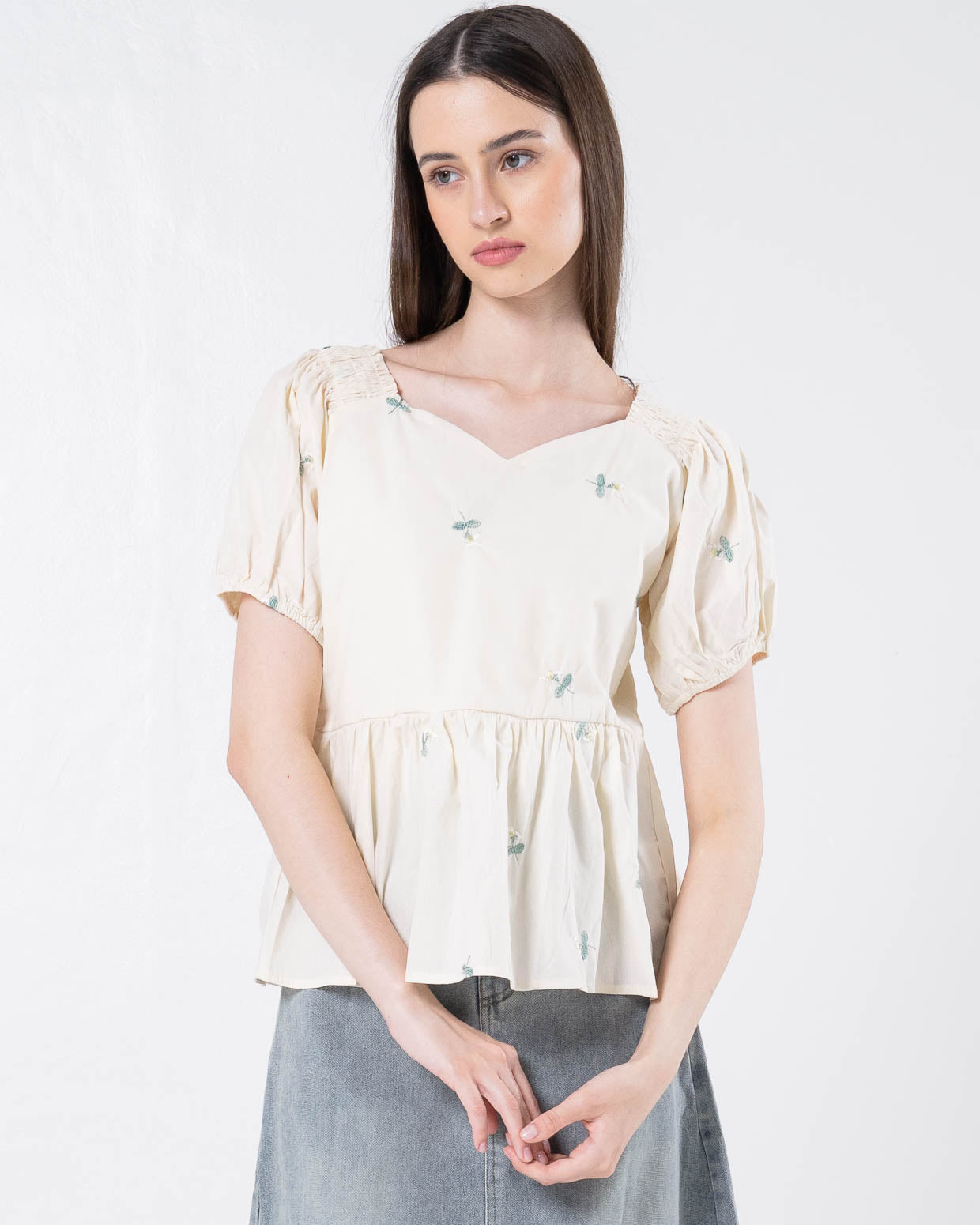 Flowe Embroidery Ruffle Ivory Top  - Atasan Wanita Korea - 189987