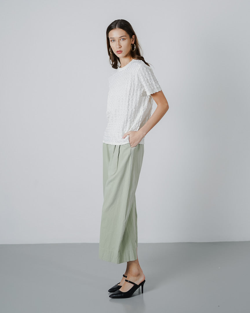 Corry Textured White Top – Atasan Wanita Lengan Pendek - 190208