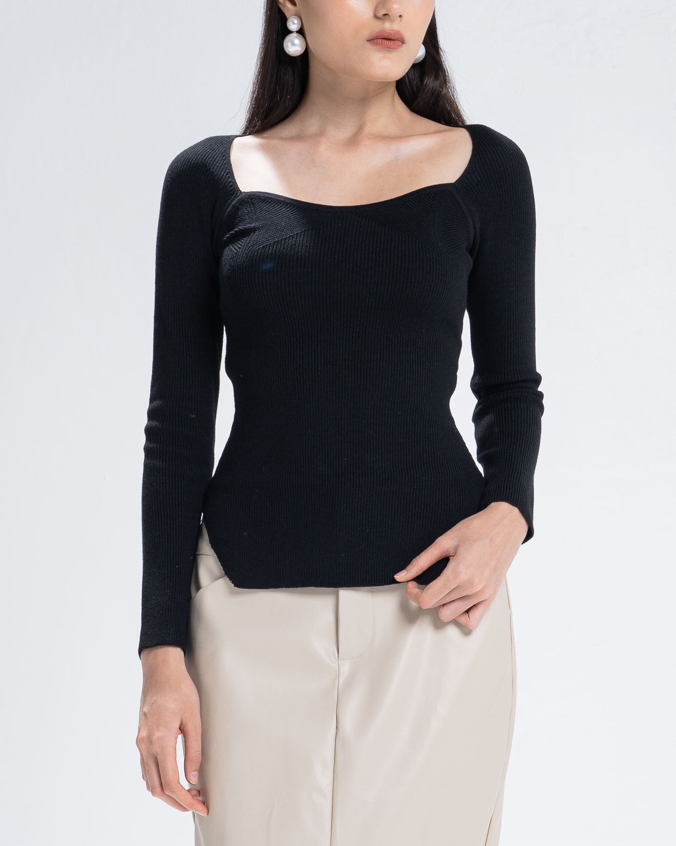 The Stage 5 Black Top - Baju Atasan SlimFit Wanita Kekinian Lengan Panjang - 190819