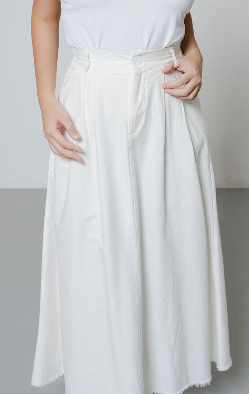 Pevita Skirt White