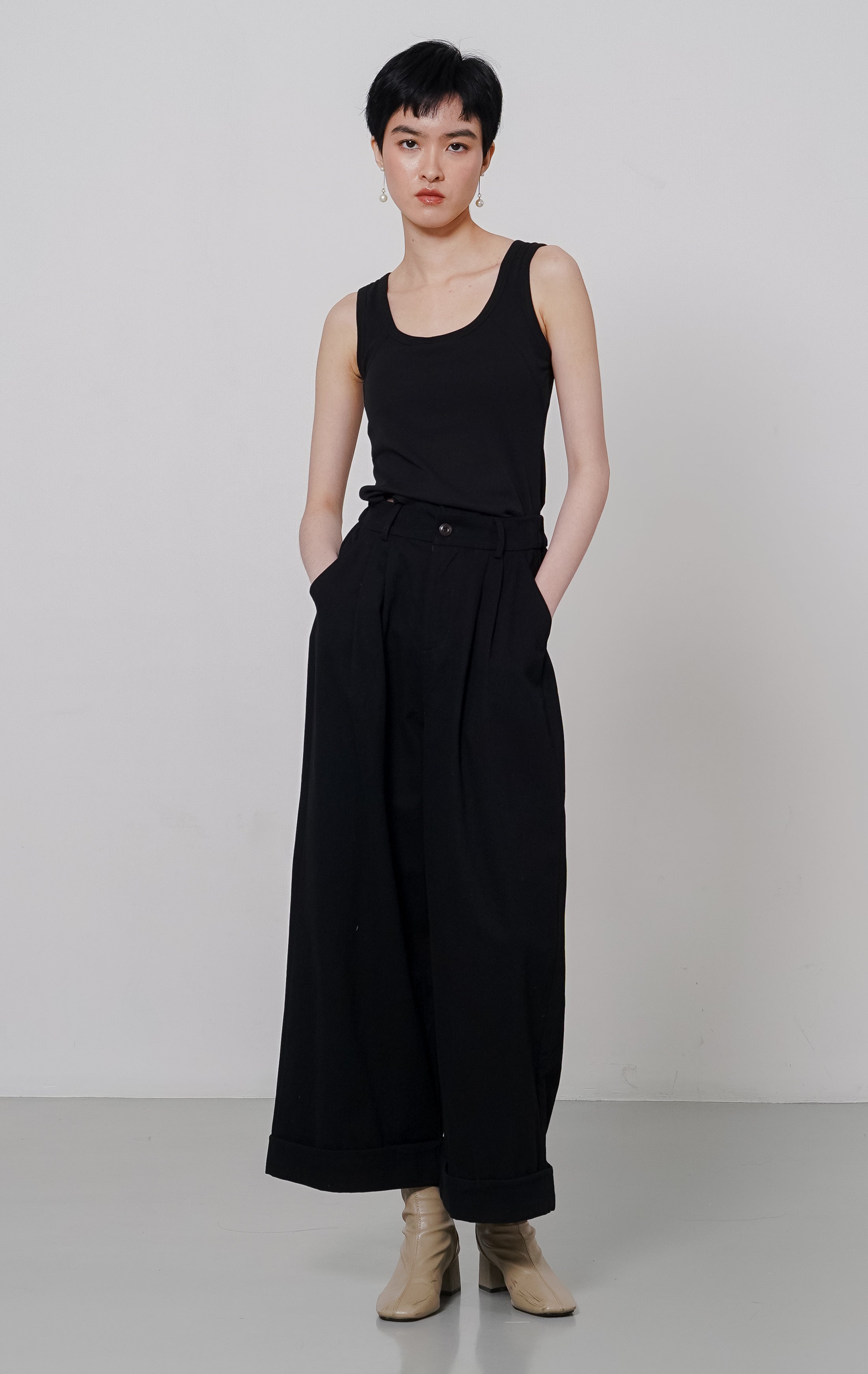 Kania Pants Black