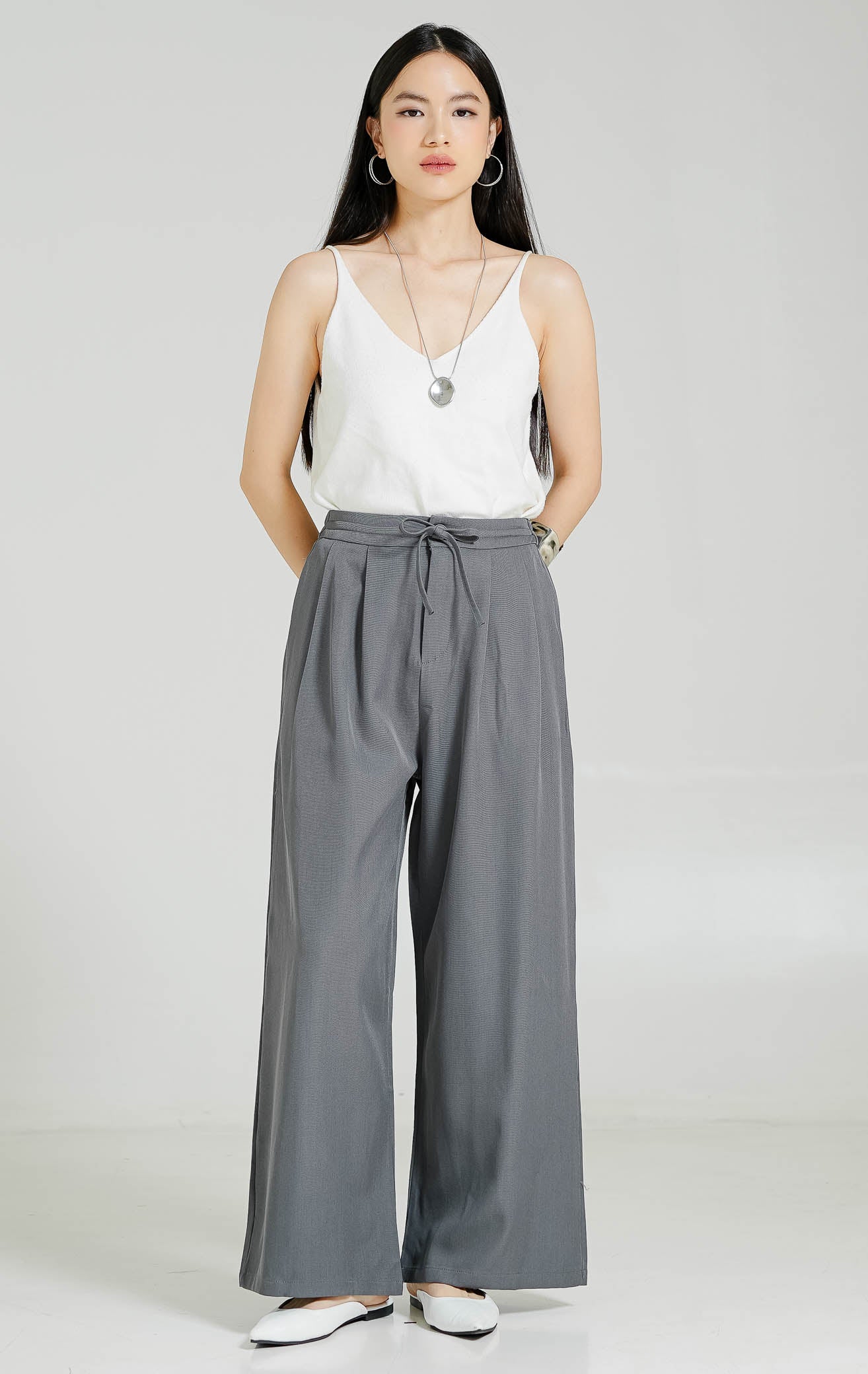 Pevensie Pants Grey