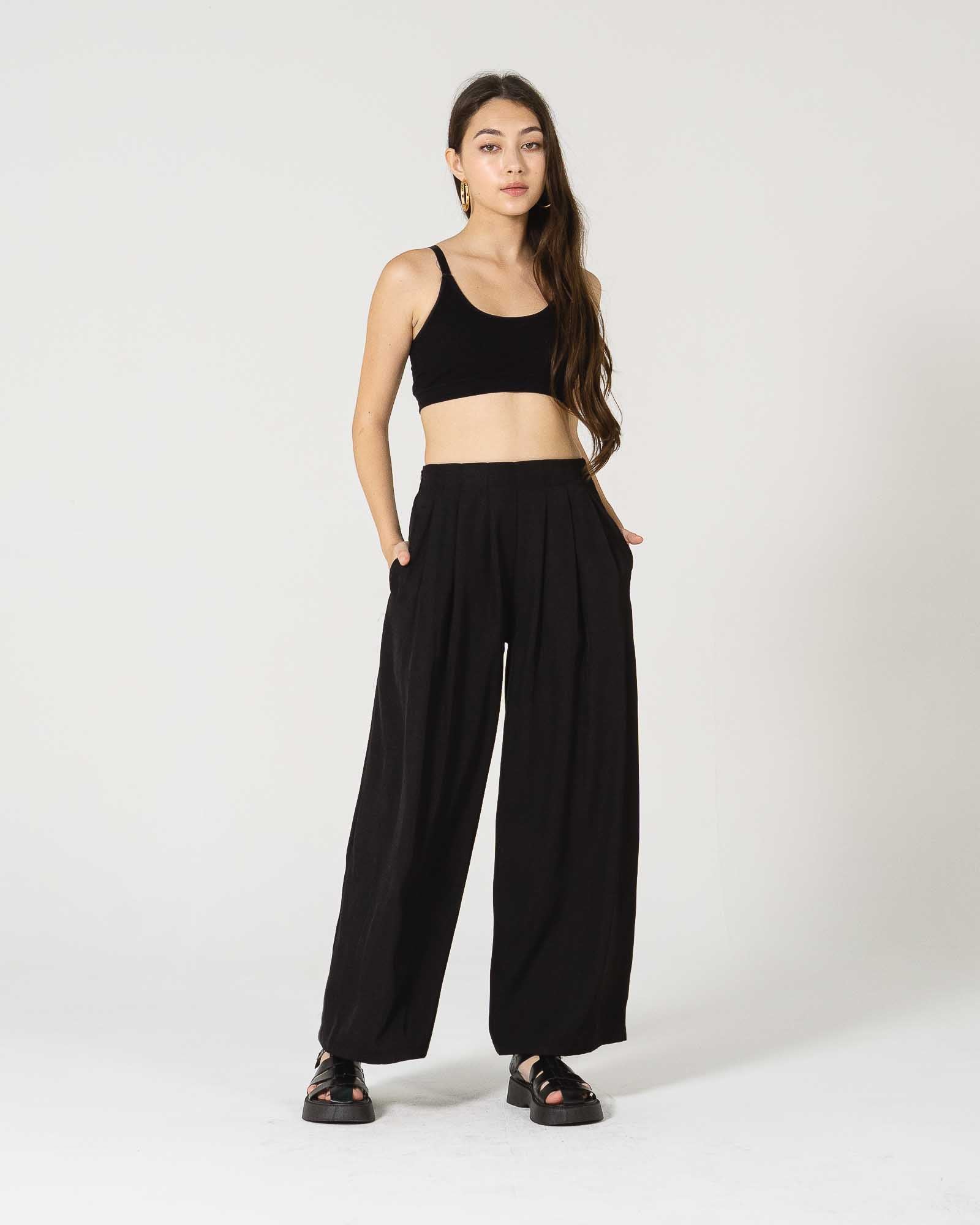 SH Hyo Rin Black Pleats Pants - 287908