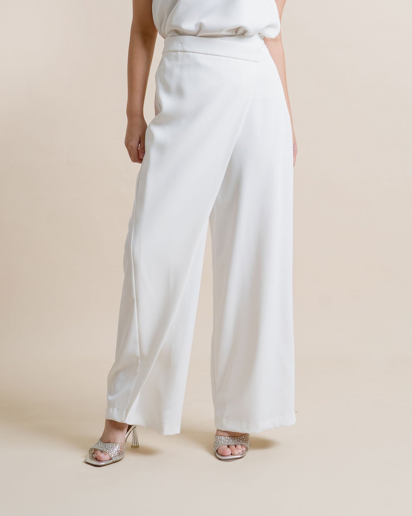 CNY Dandelion Wrap White Pants – 288207