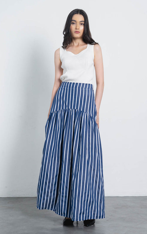 Acha Sinaga – Summer Stripped Mermaid Navy Skirt – 288909