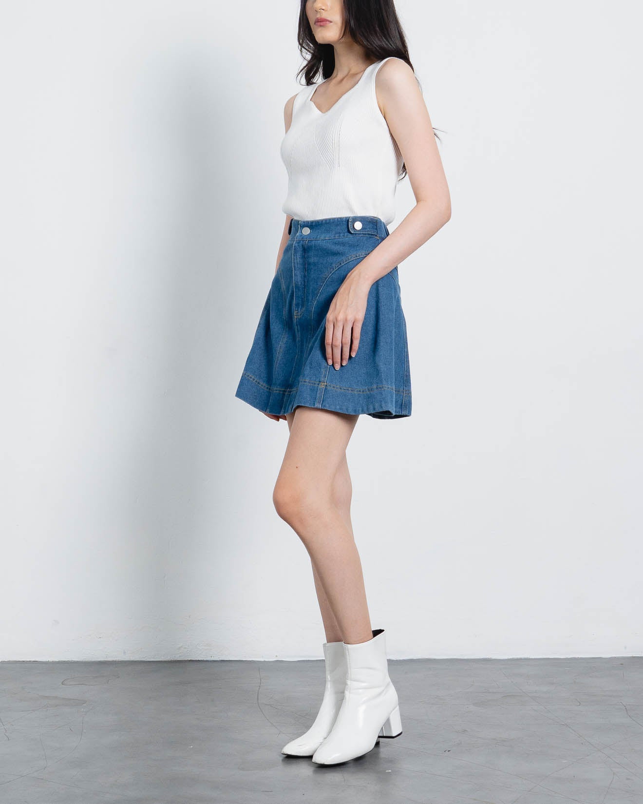 Acha Sinaga – Cayden A-Line Blue Denim Skort – 288917