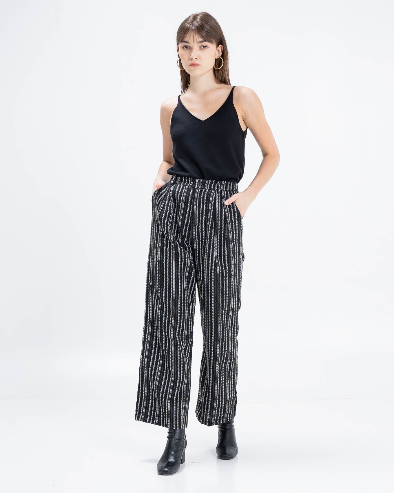 Yurike Stripe Tweed Black Stripped Pants - Celana Panjang Kulot Wanita - 289703