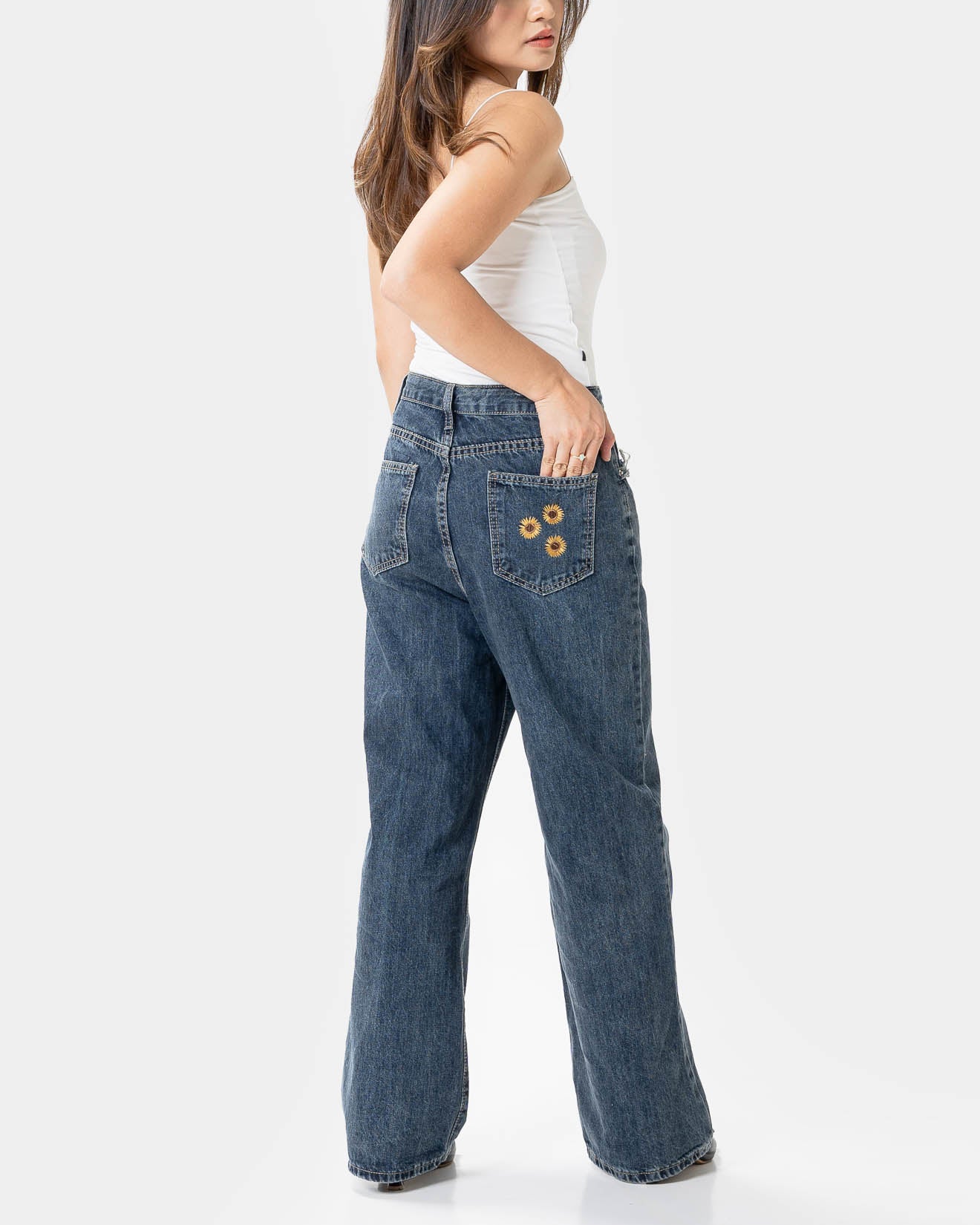 She Blooms - Portia Sunflower Dark Denim Pants – Celana Panjang Jeans Wanita - 289805