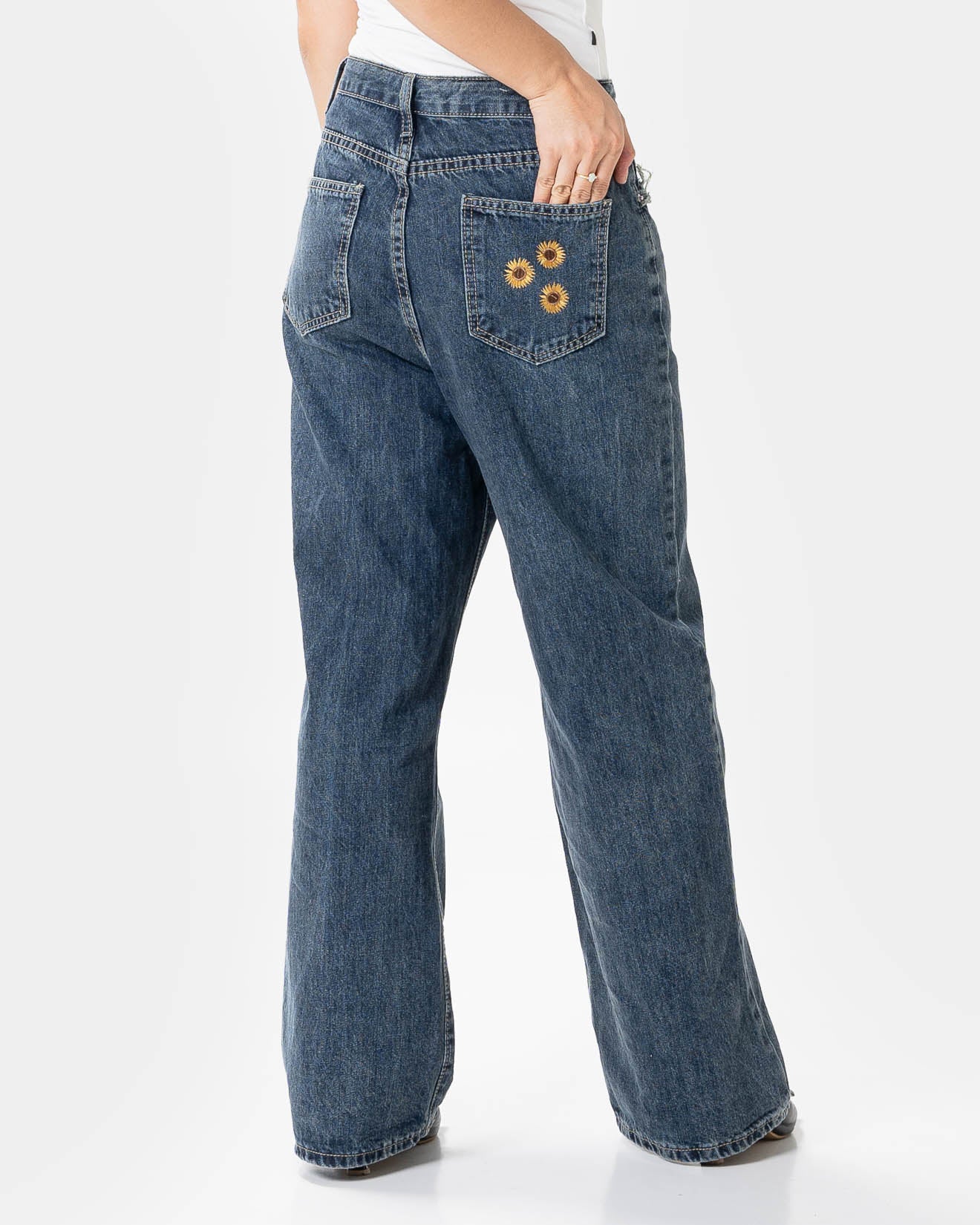 She Blooms - Portia Sunflower Dark Denim Pants – Celana Panjang Jeans Wanita - 289805