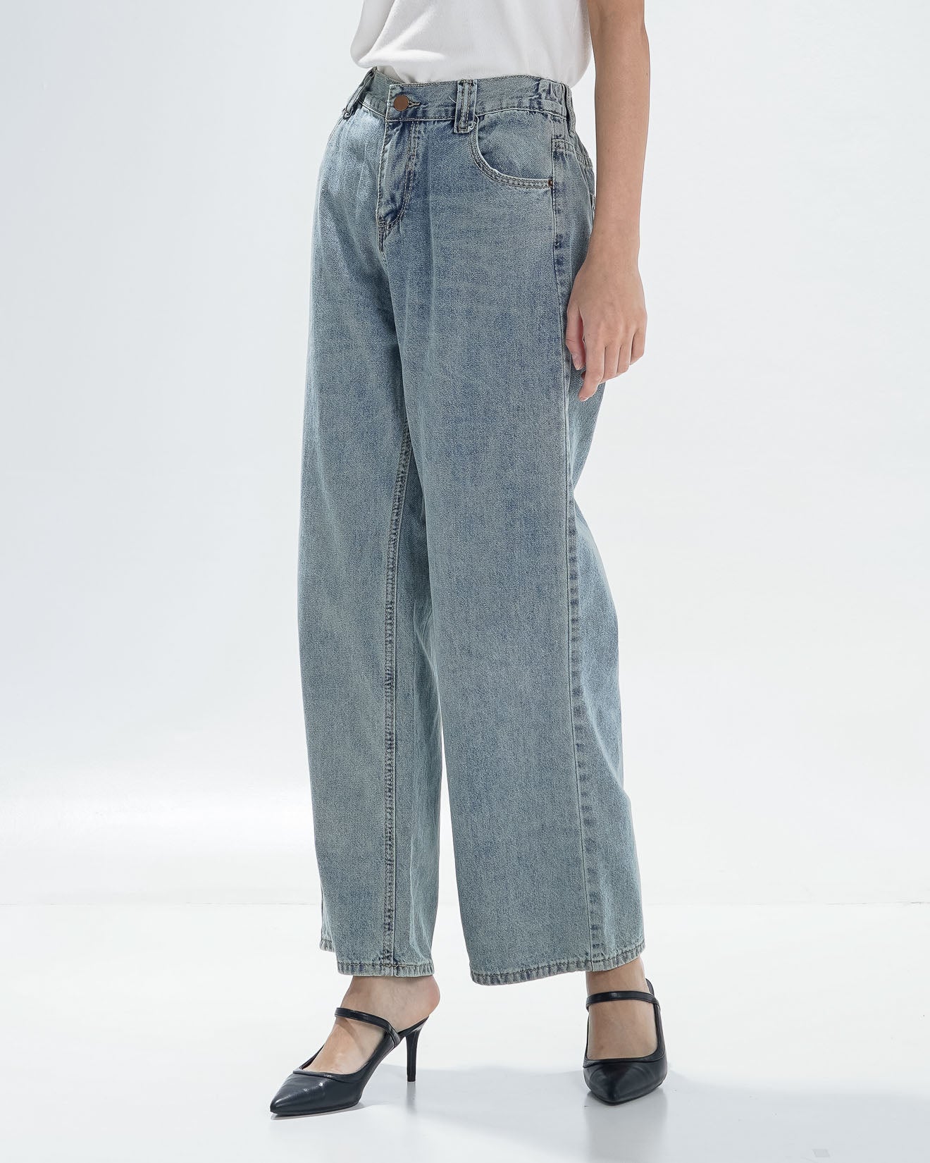 Louis Straight Denim Pants Light Denim - Celana Denim Wanita - 289818