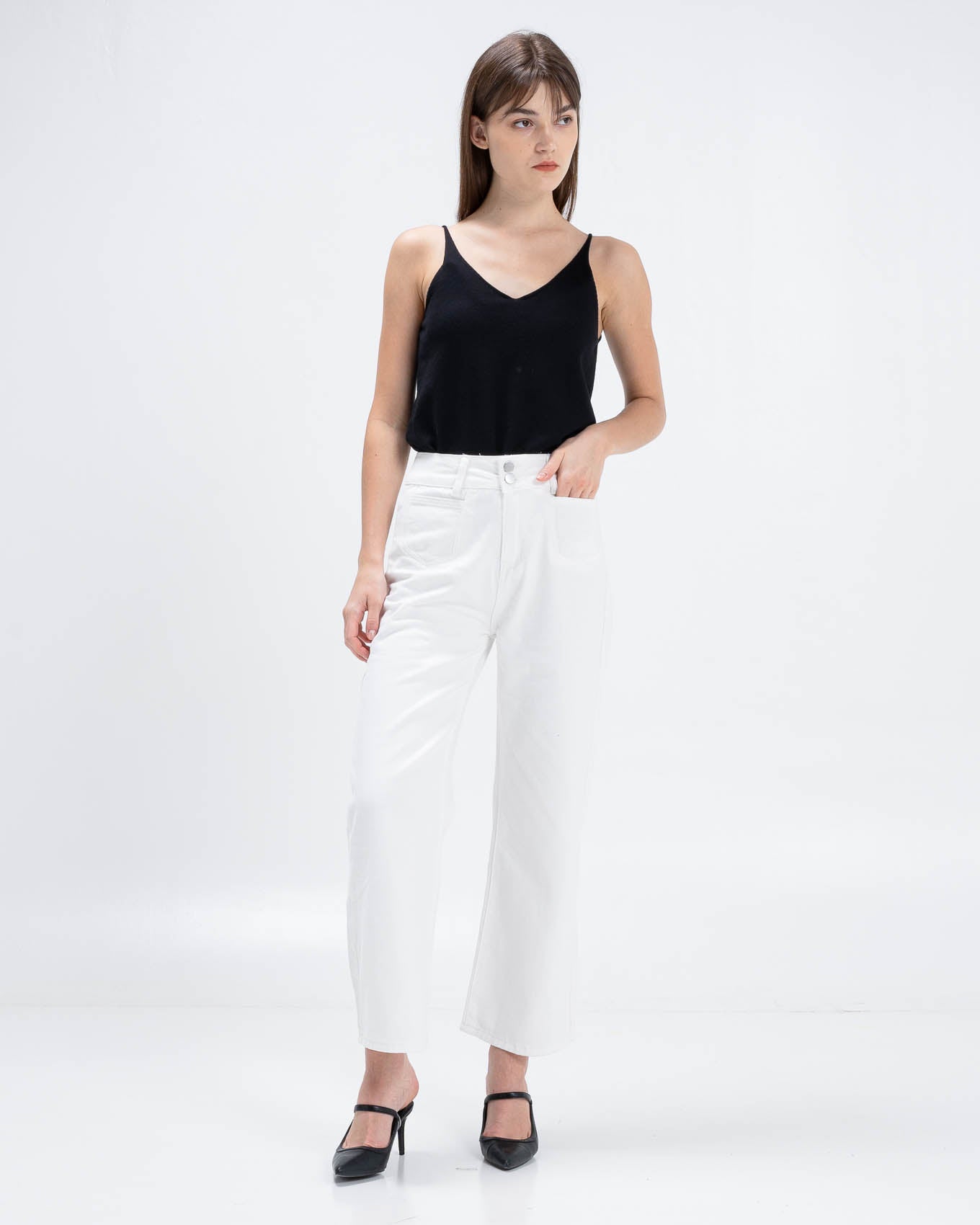 Lio Double Button White Denim Pants – Celana Panjang Wanita Casual - 289820