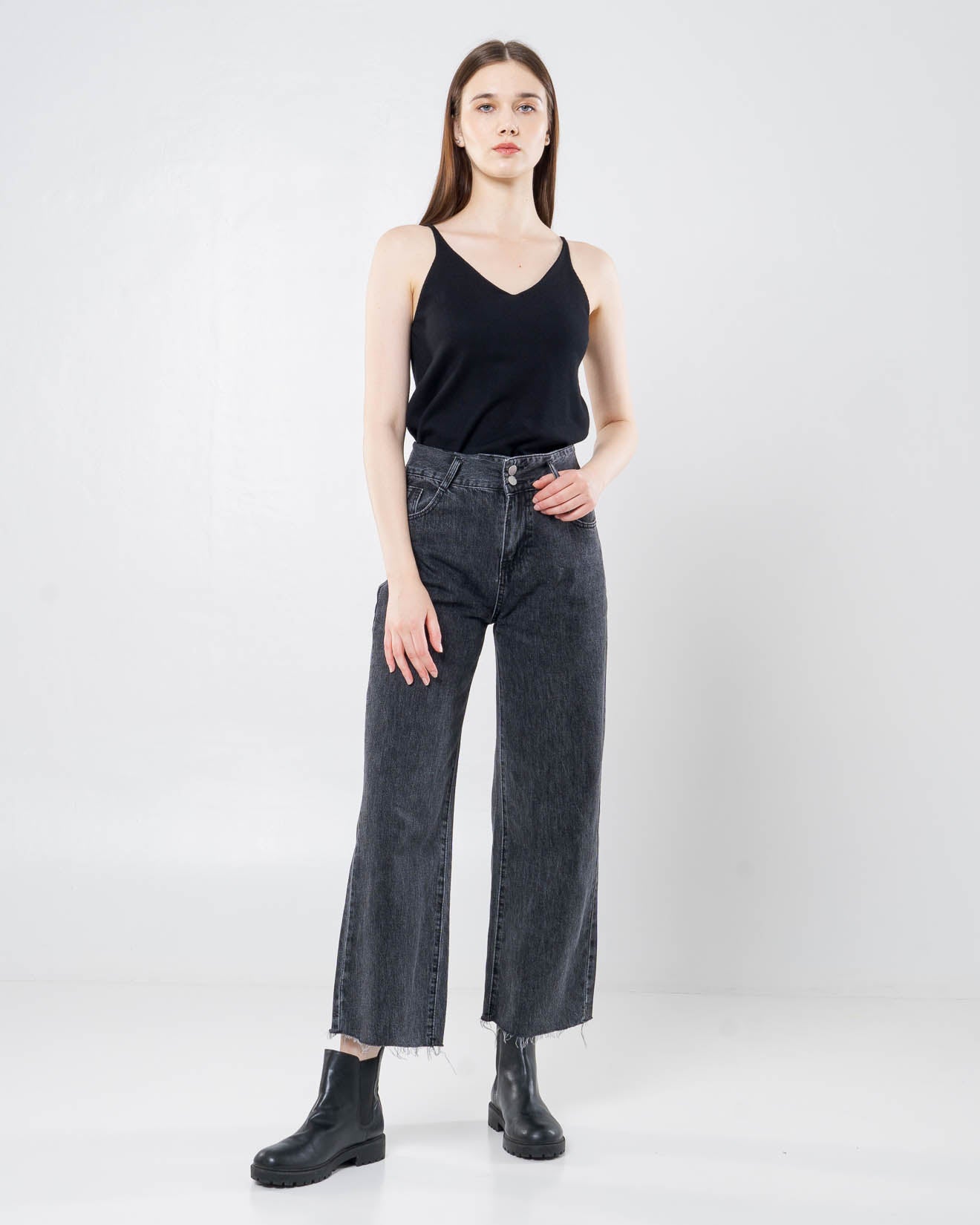 Arvio Straight Black Denim Pants – Celana Jeans Kulot Wanita - 289828