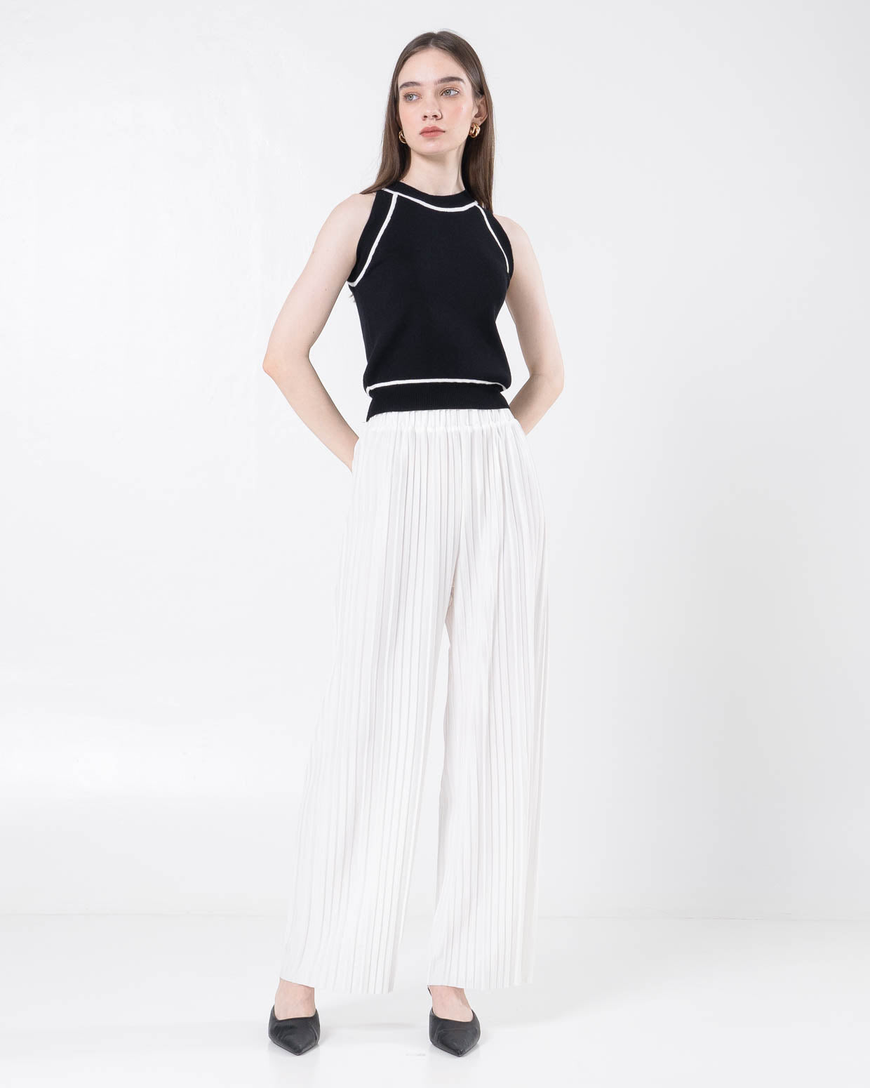 Peonies Pleats Wide White Pants – Celana Panjang Casual Wanita - 289905 ( RESTOCK )