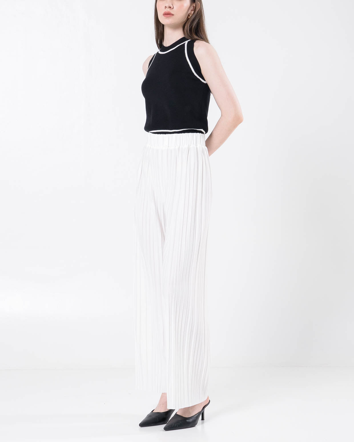 Peonies Pleats Wide White Pants – Celana Panjang Casual Wanita - 289905 ( RESTOCK )