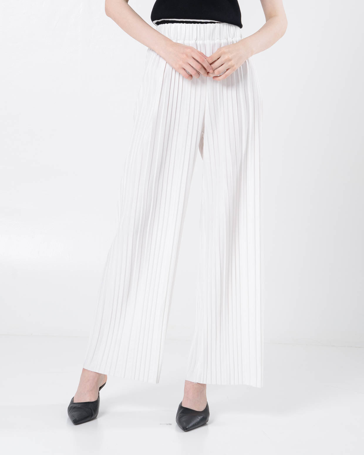 Peonies Pleats Wide White Pants – Celana Panjang Casual Wanita - 289905 ( RESTOCK )