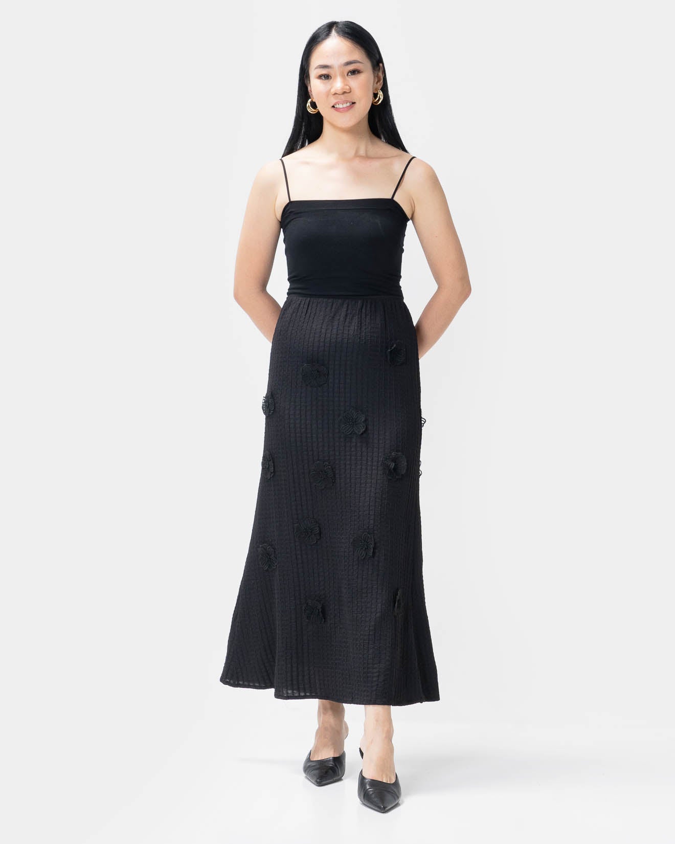 She Blooms - Mirabel Textured Long Black Skirt – Rok Panjang Wanita - 289943