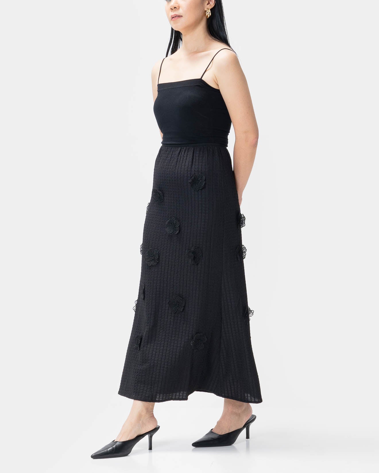 She Blooms - Mirabel Textured Long Black Skirt – Rok Panjang Wanita - 289943