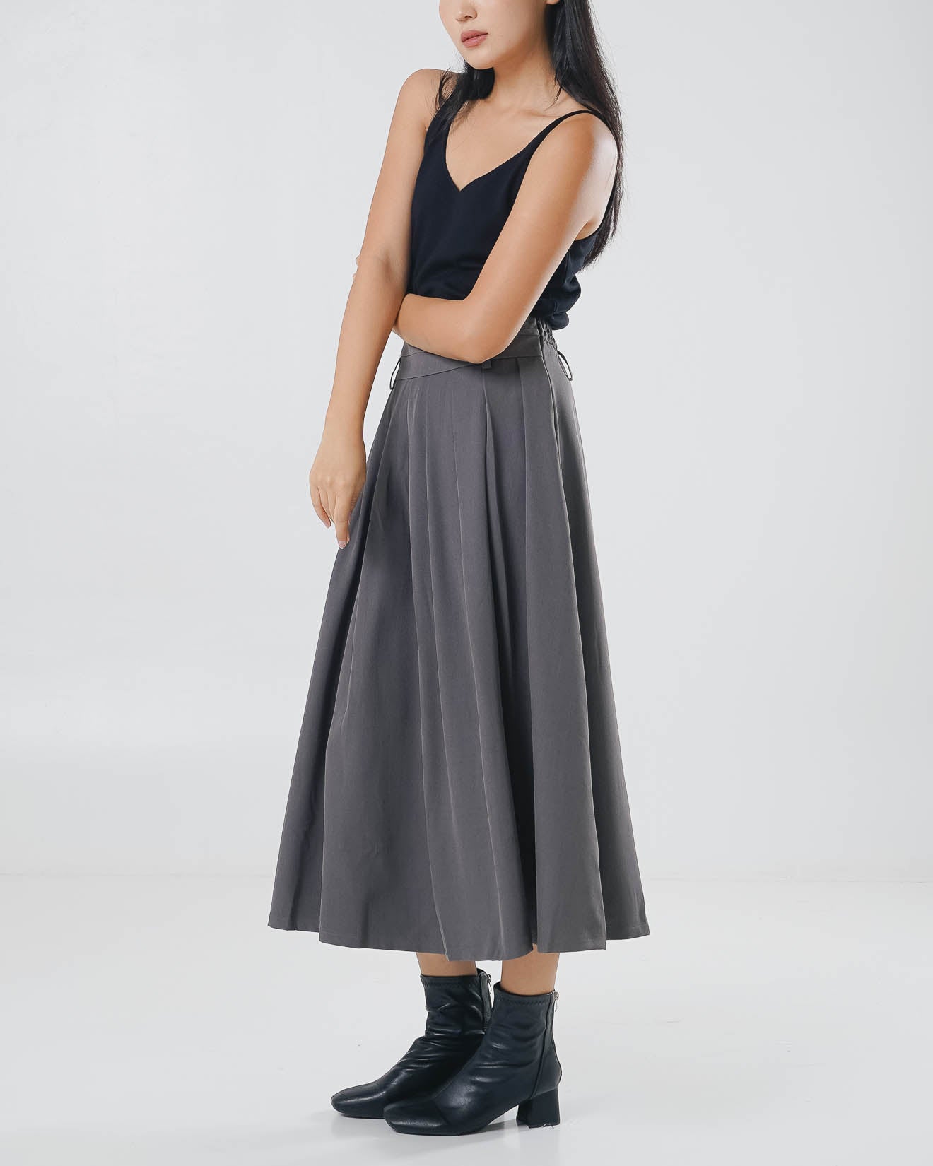 Elora Boxy Pleats Grey Skirt – Rok Casual Hijab Friendly -  289975