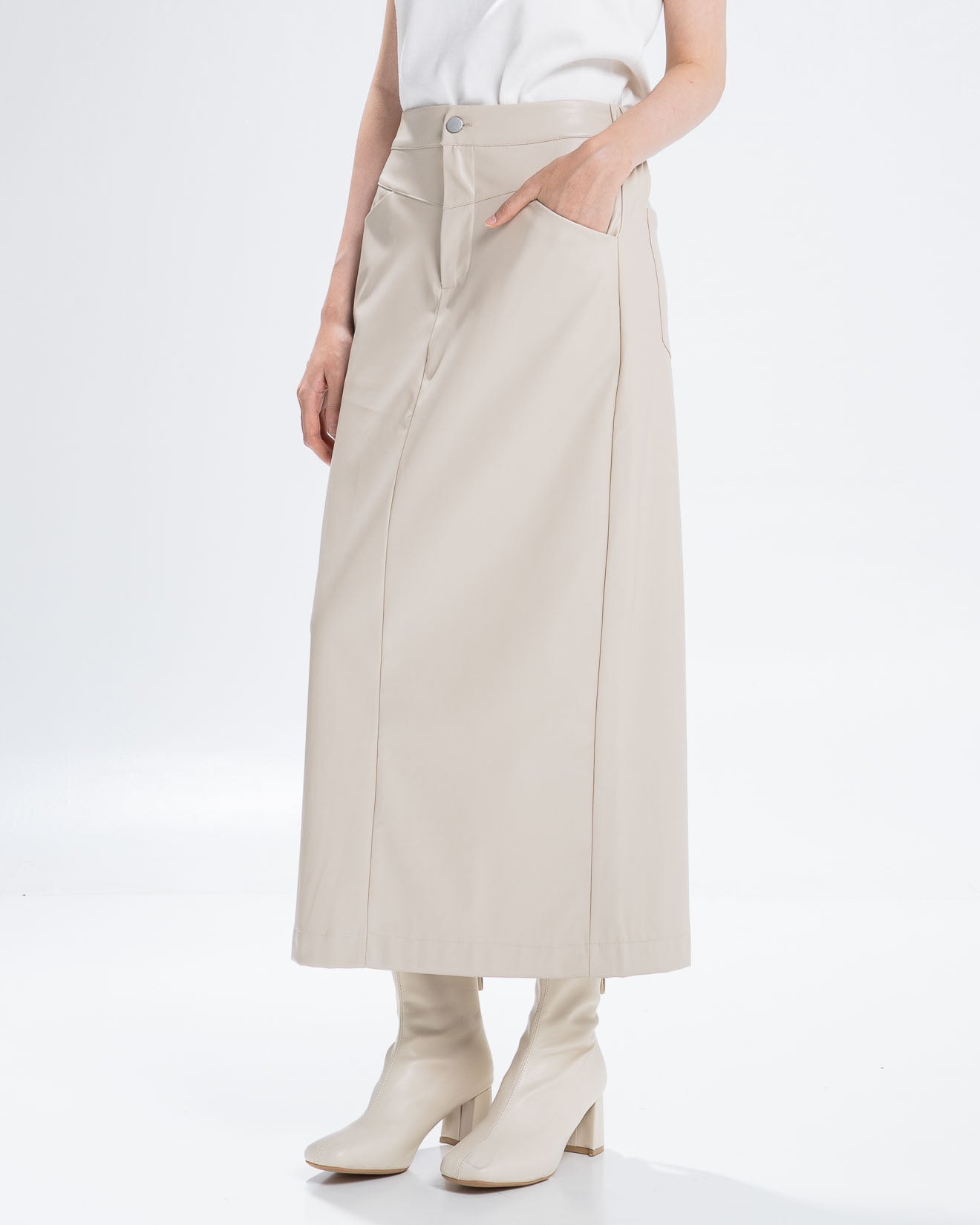 The Stage 32 Skirt Ivory -  Rok Midi Wanita Leather Slit Kekinian  - 290918