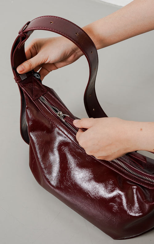Rue Shoulder Bag Maroon