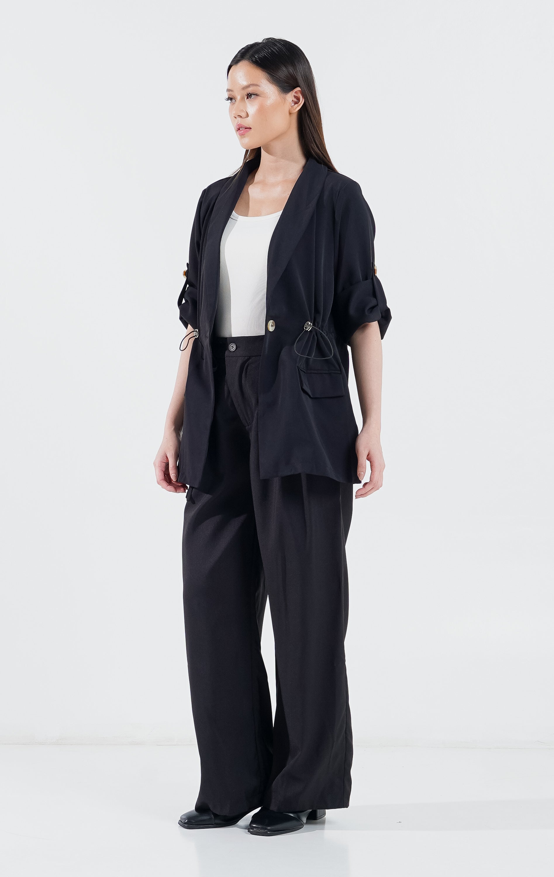 Esthera Outer Black