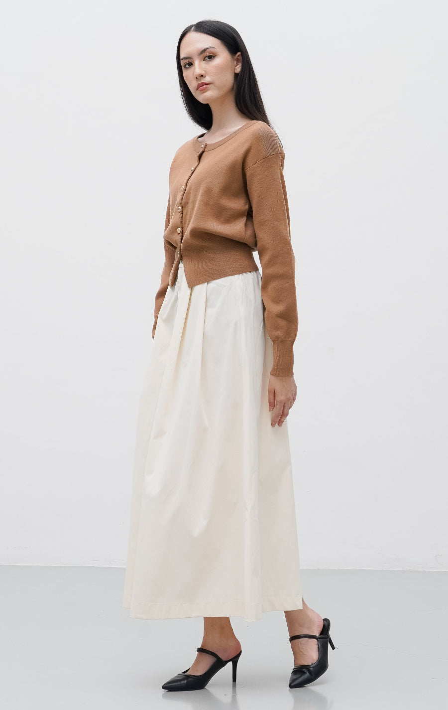 Riley Outer Brown