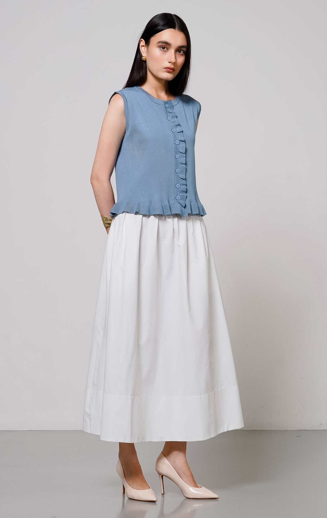 Anora Outer Blue