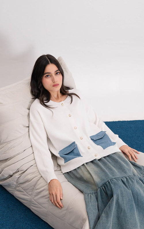 Antonie Cardigan White