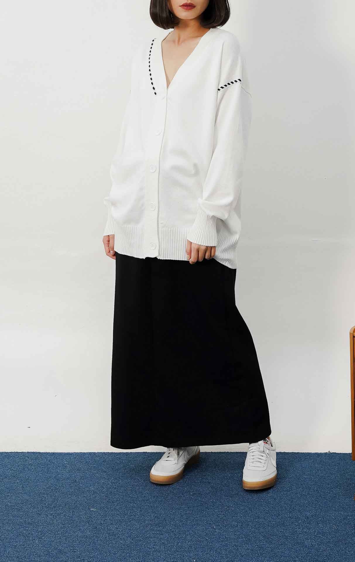Naomi Cardigan White