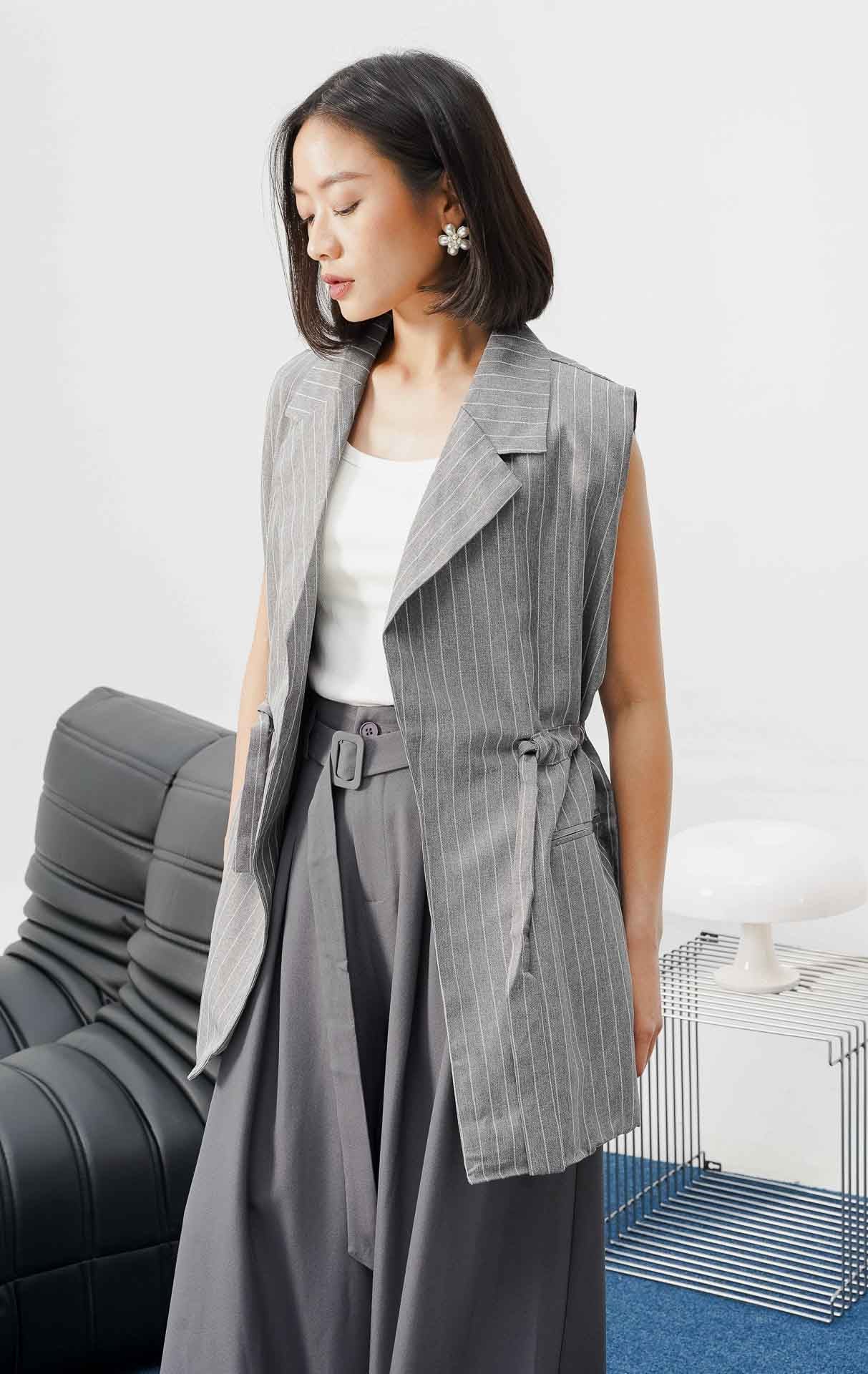 Viony Outer Grey