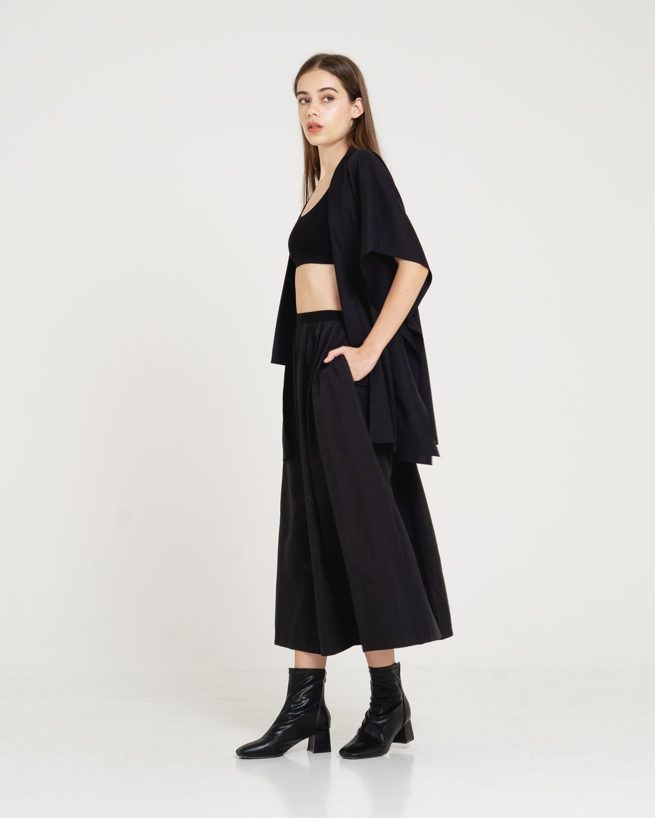 Kara Oversized Black Outer – 611577