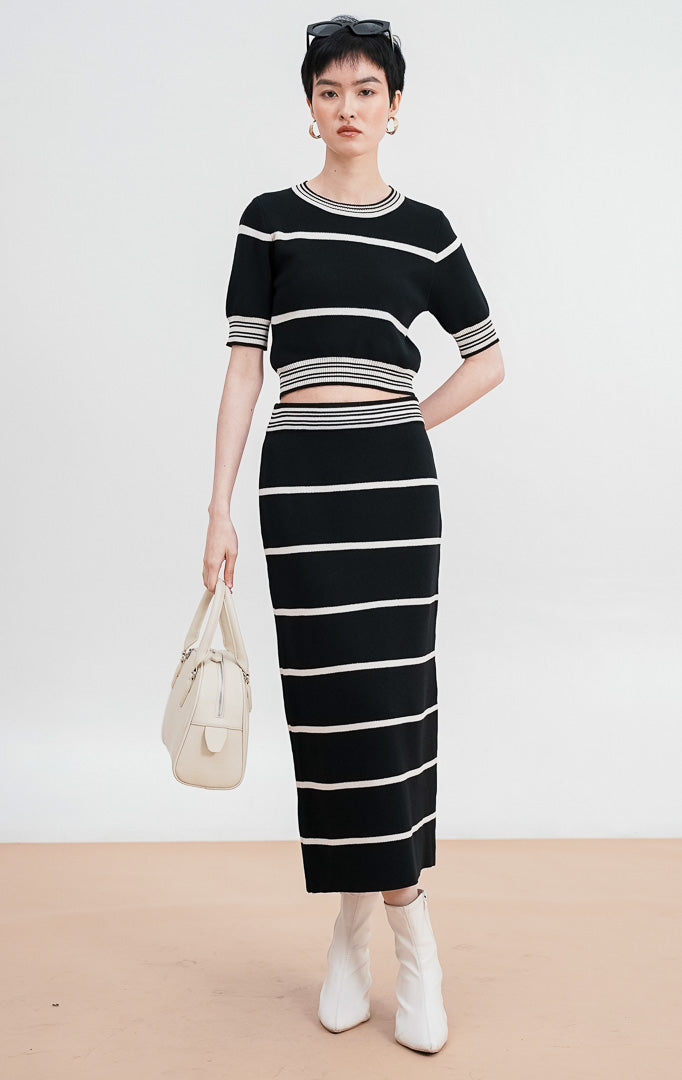 Esmeralda Knit Set Black Striped