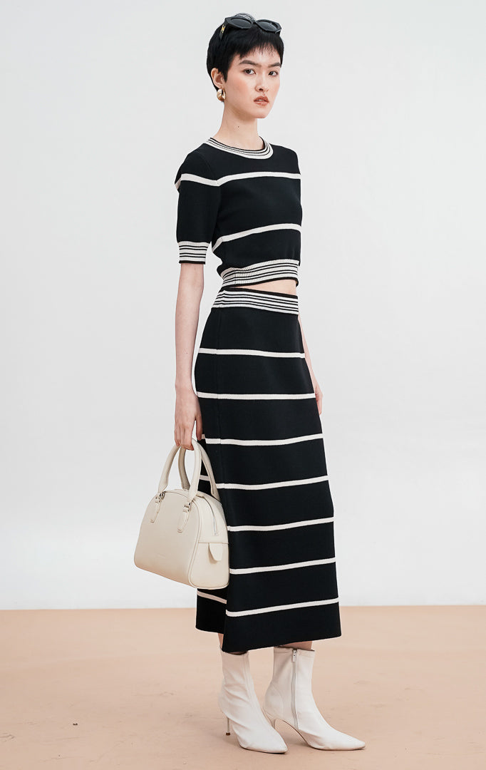 Esmeralda Knit Set Black Striped
