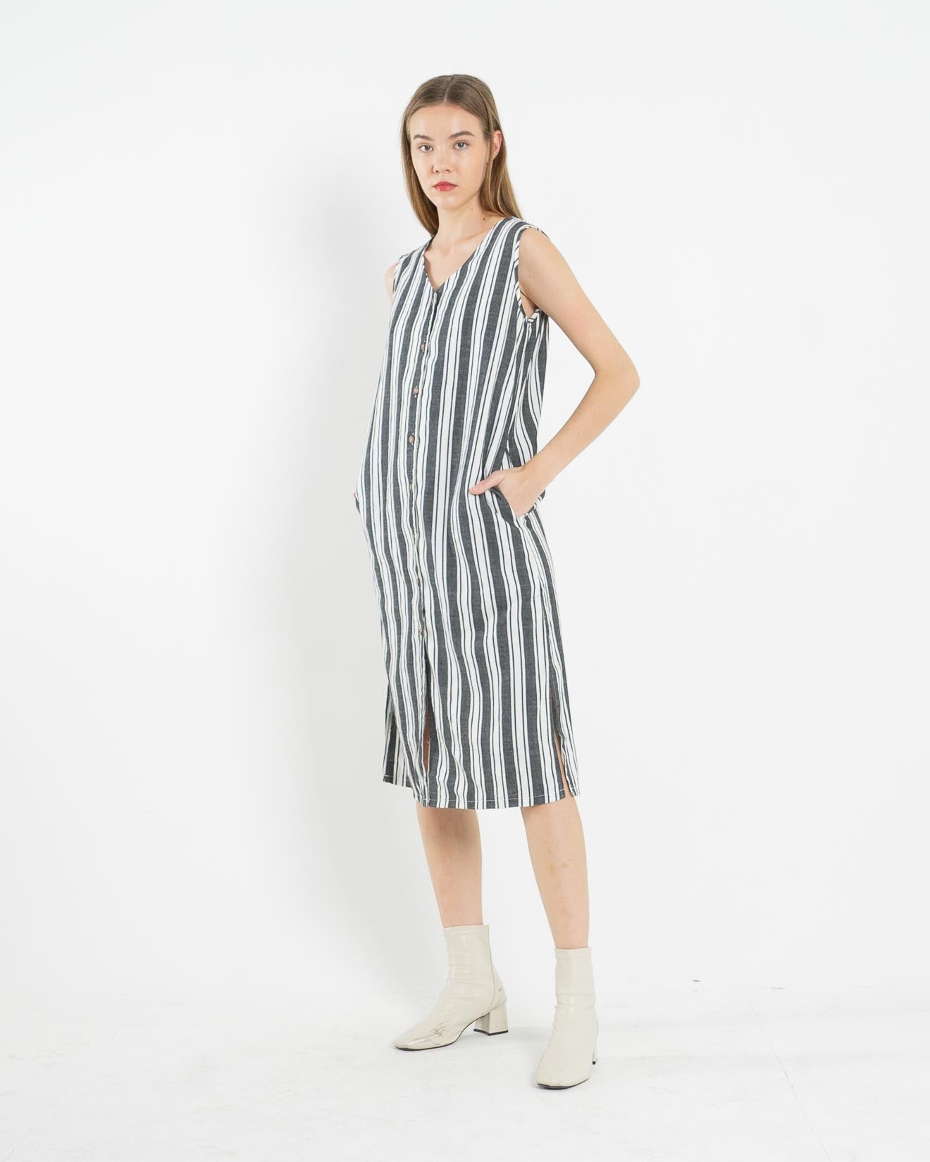 Freja Sleeveless Stripe Black Dress – 786333