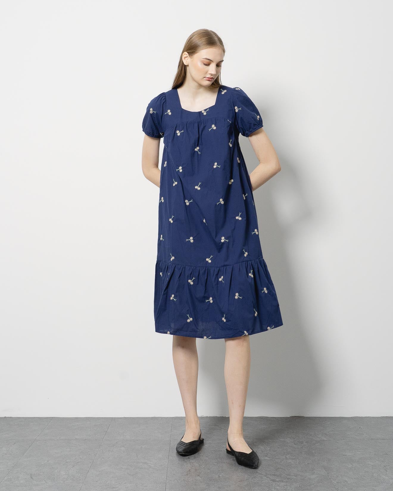 Sunny Navy Embroidery Ruffle Dress – 786902