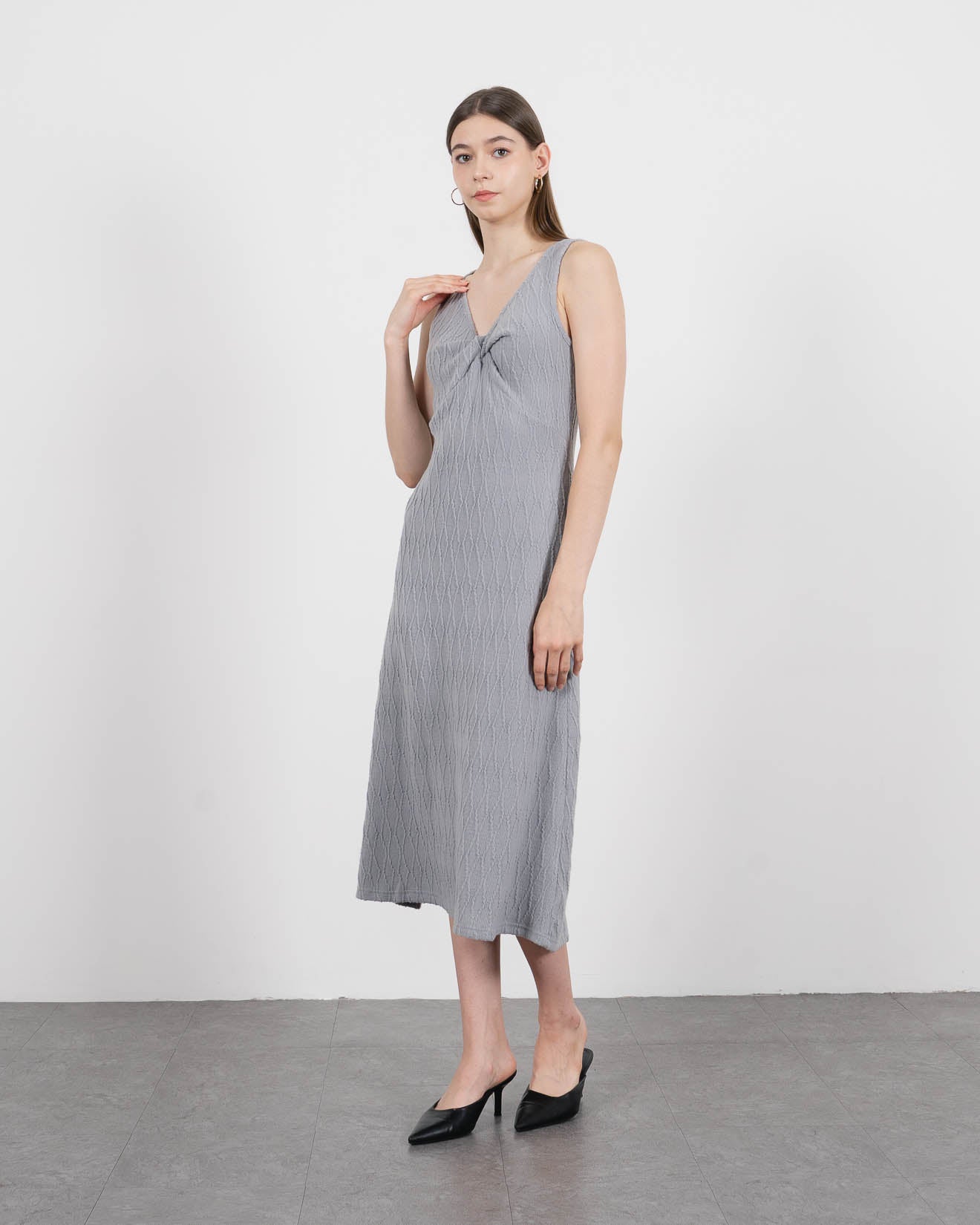 Carla Knot Woven Grey Dress – Dress Rajut Wanita - 788204