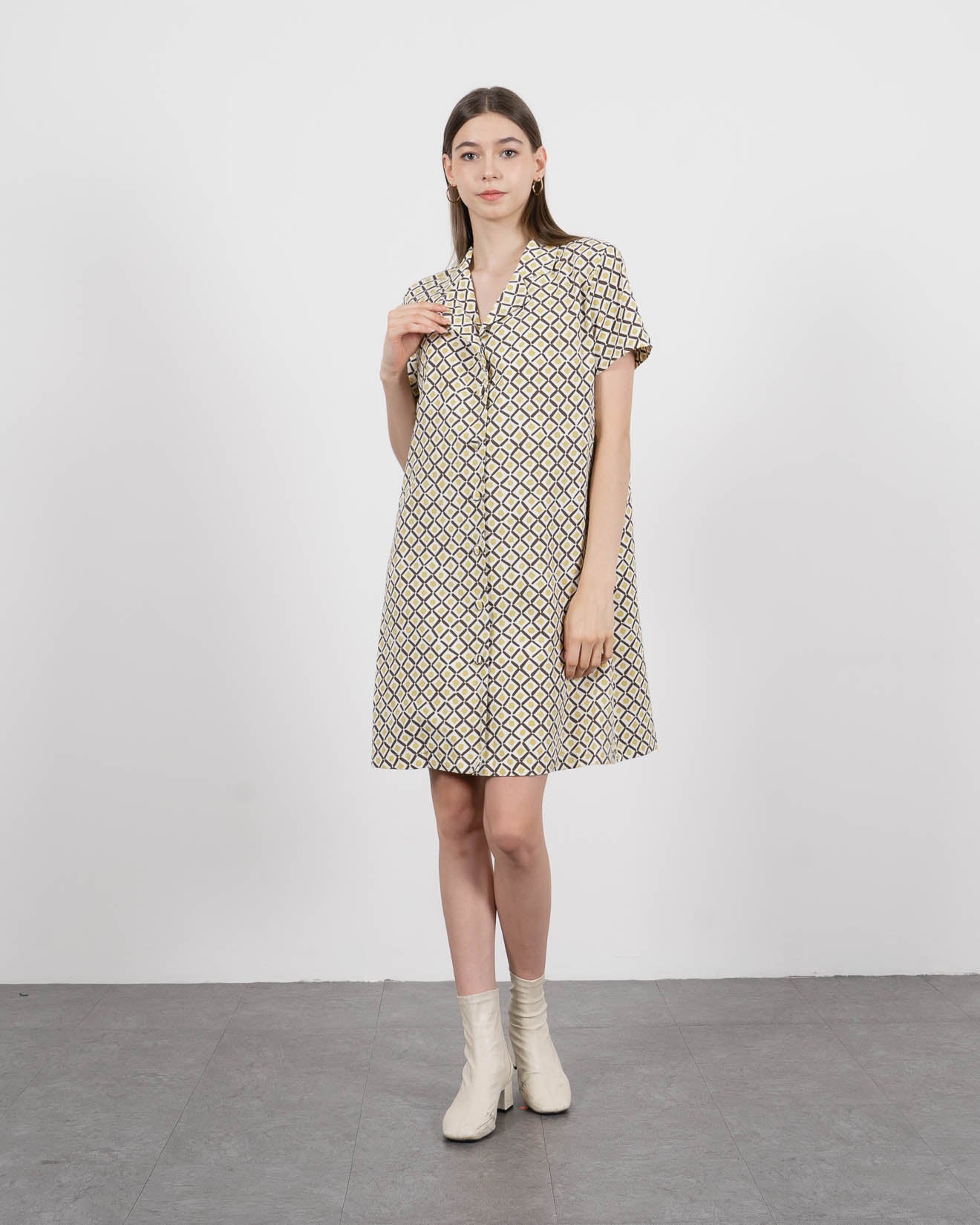 Stevy Printed Oversized Collar Brown Dress – 788324