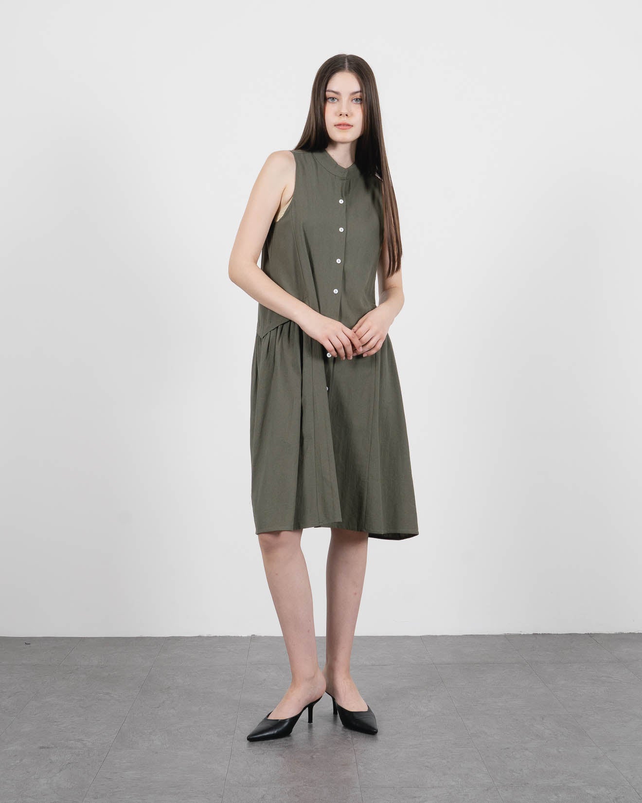 Nindy Sleeveless Flowy Army Dress – 788911