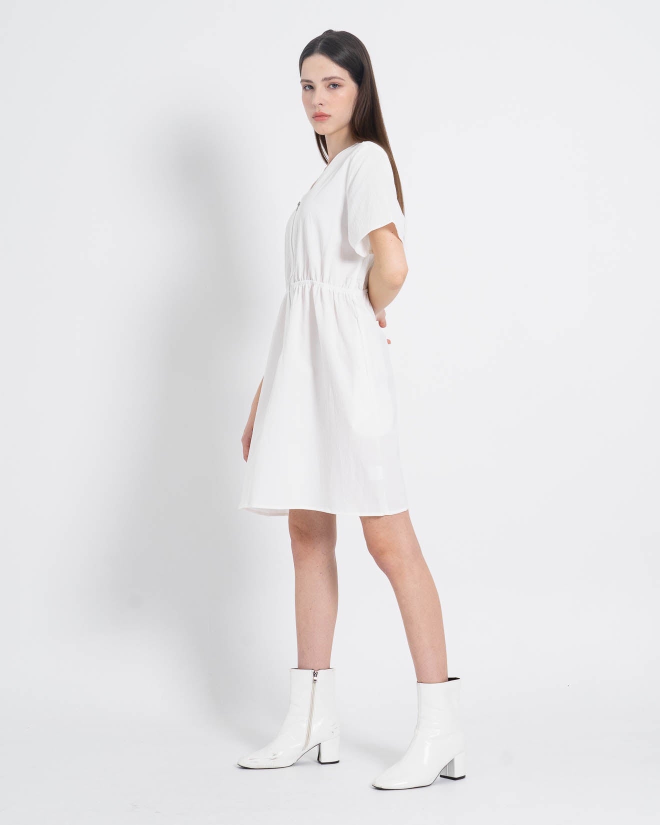 Solana Zipper White Dress – Gaun Midi Wanita - 788929