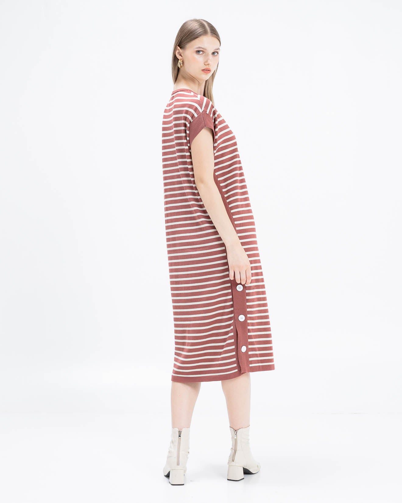 Gillian Side Button Knit Brick Dress – Dress Casual Wanita - 789330