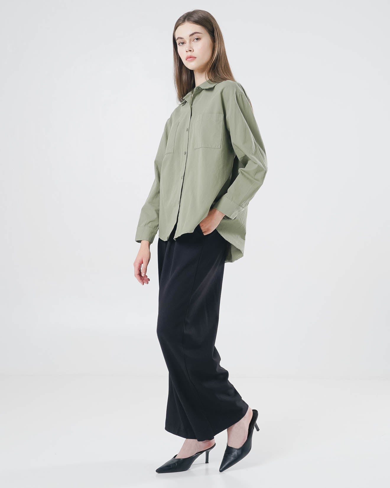 Baline Oversized Pockets Shirt Army - Kemeja Wanita Lengan Panjang