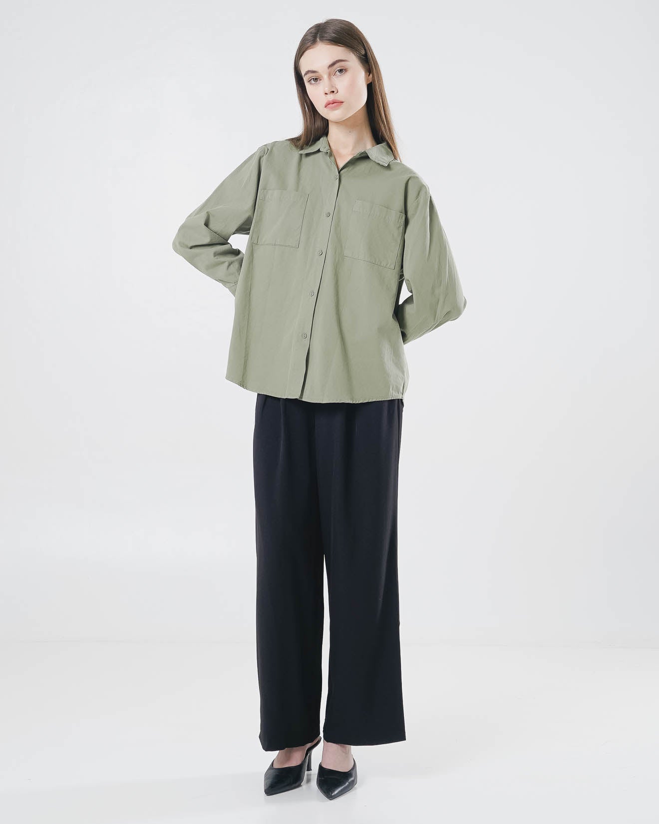 Baline Oversized Pockets Shirt Army - Kemeja Wanita Lengan Panjang