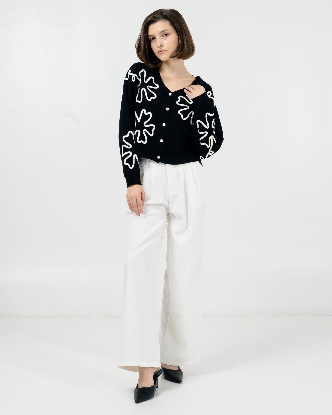 Calendula Embroidery Black Cardigan - Outer Rajut Wanita