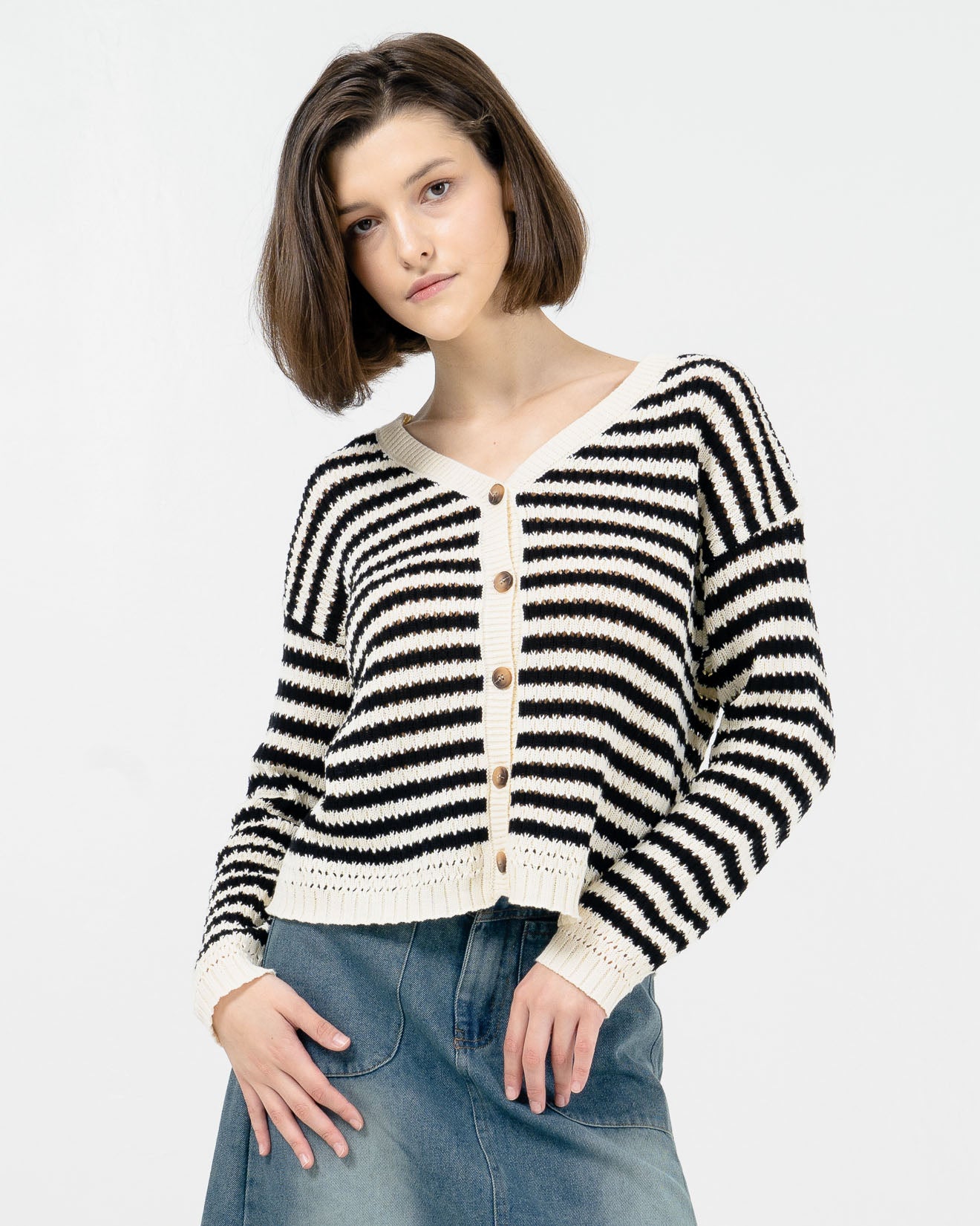 Diore Knit Crochet Black Cardigan – Outer Knit Wanita ( RESTOCK )