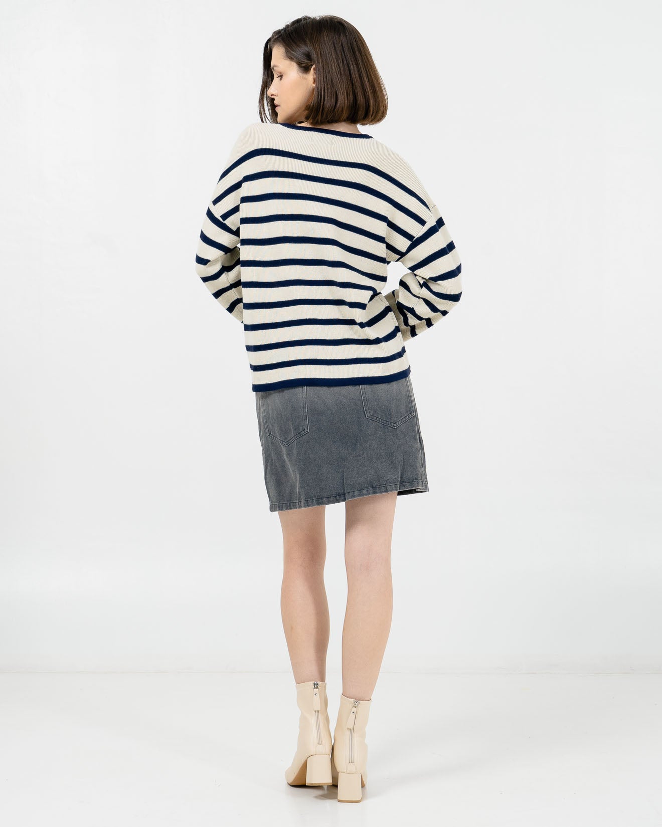 Larina Striped Ivory Cardigan (RESTOCK) – Outer Knit Wanita