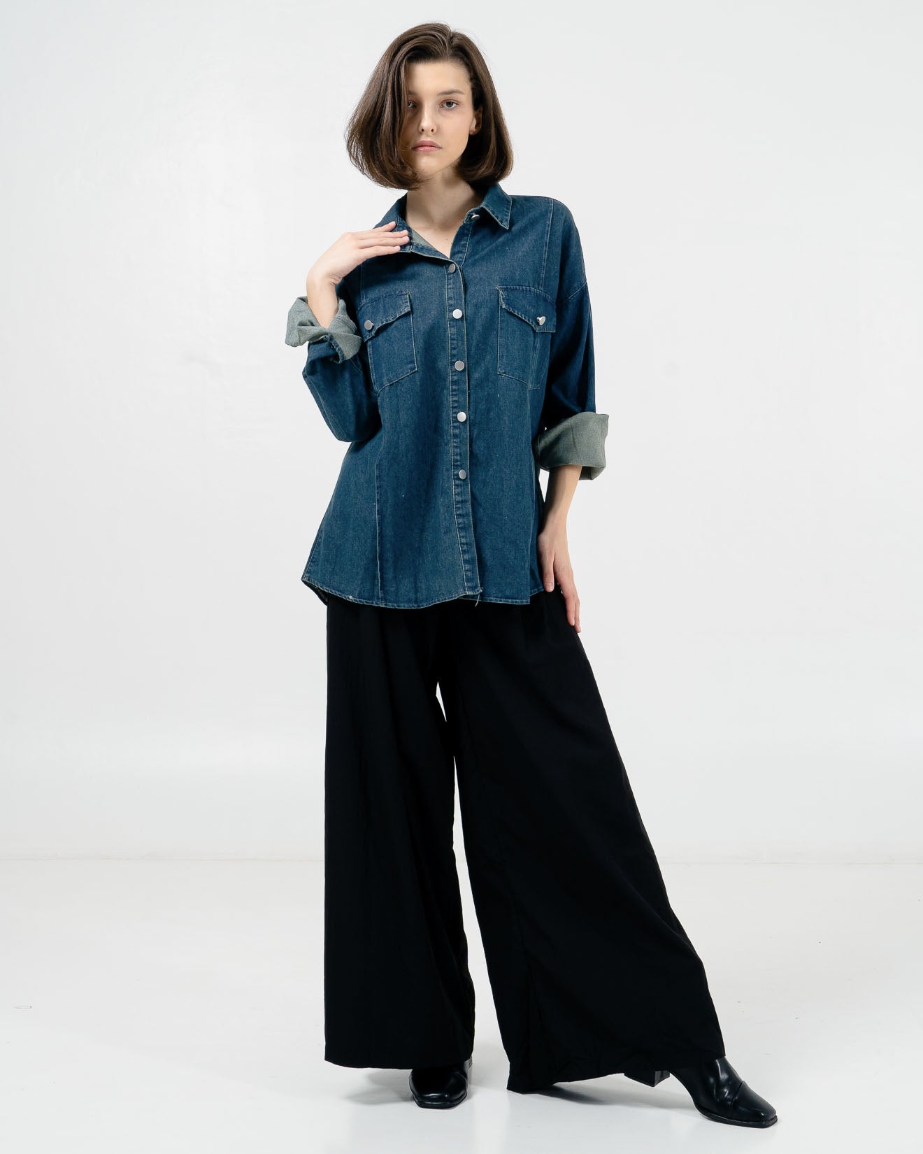 keshi Dark Denim Shirt – Baju Atasan Casual Wanita ( RESTOCK )