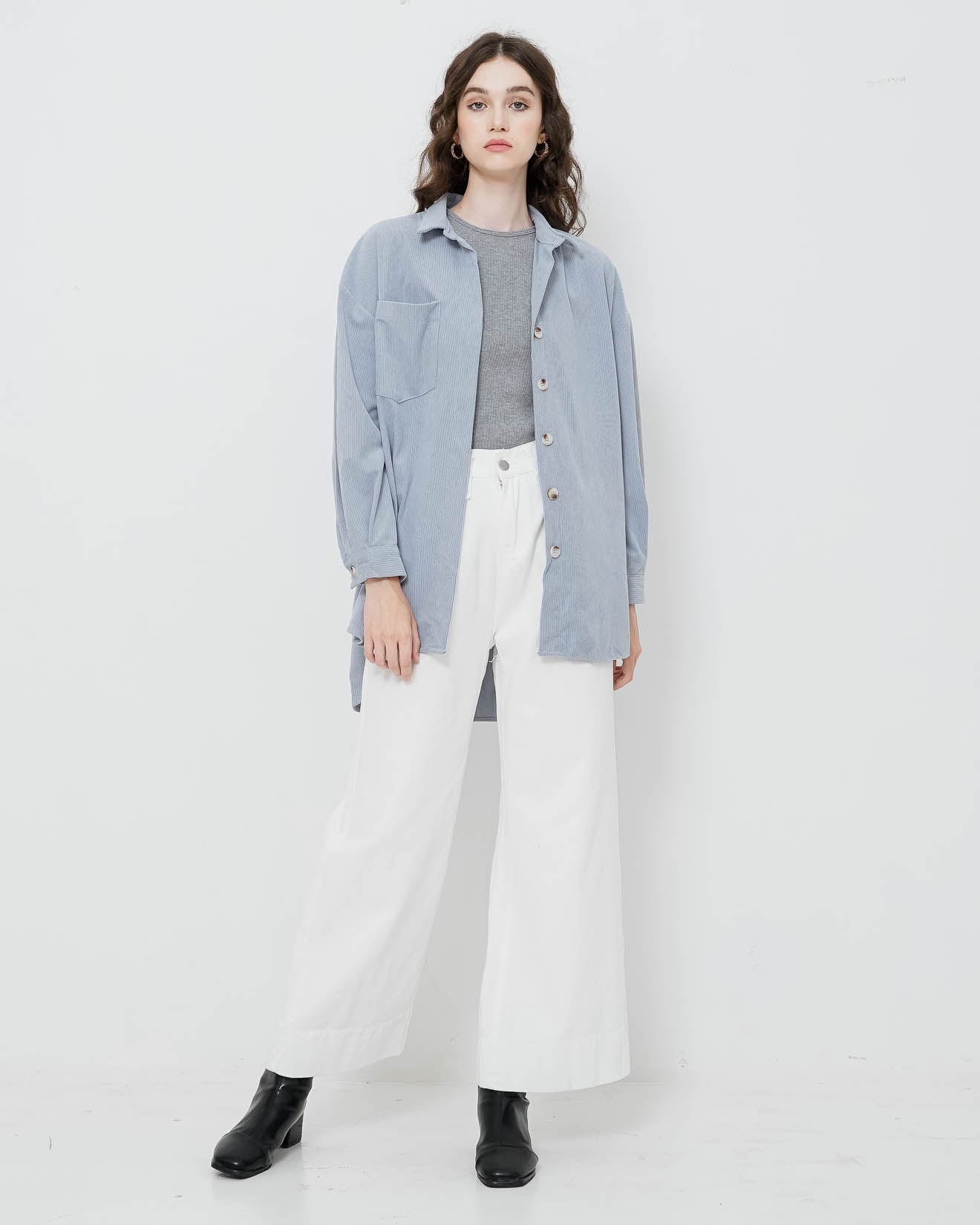 Itzy Outer Blue