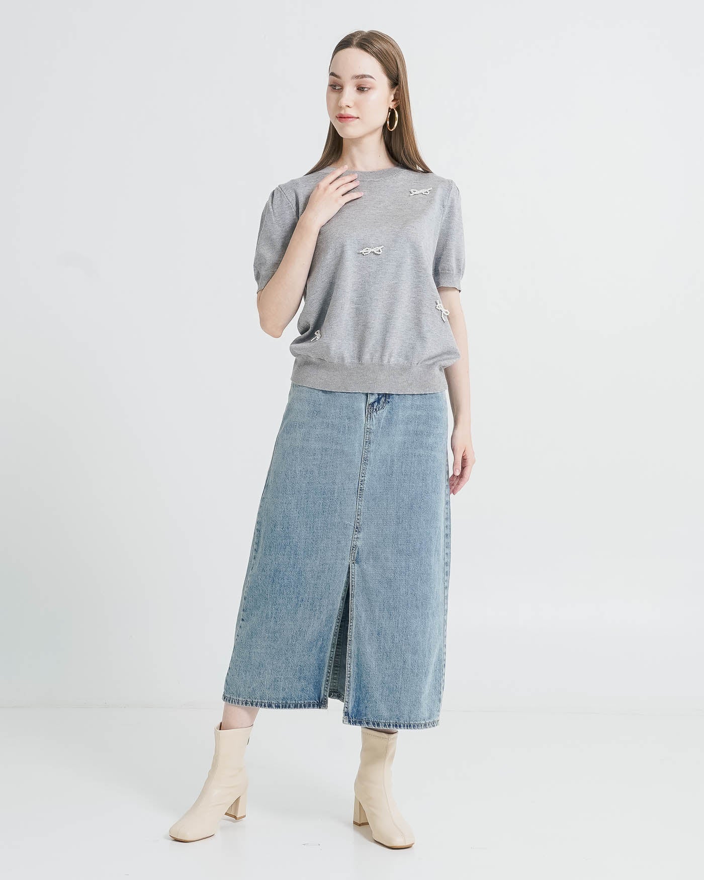 Ribbon Knit Grey Top – Atasan Lengan Pendek Wanita Kekinian