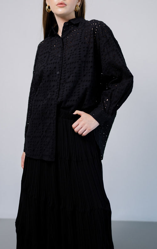 Anne Crochet Black Shirt – Baju Atasan Wanita Kemeja Lengan Panjang