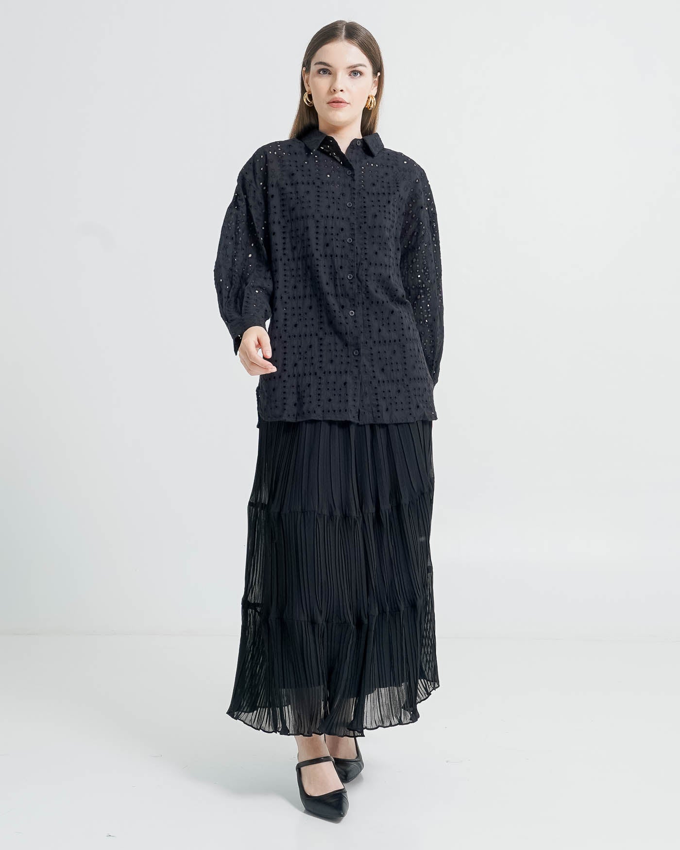 Anne Crochet Black Shirt – Baju Atasan Wanita Kemeja Lengan Panjang